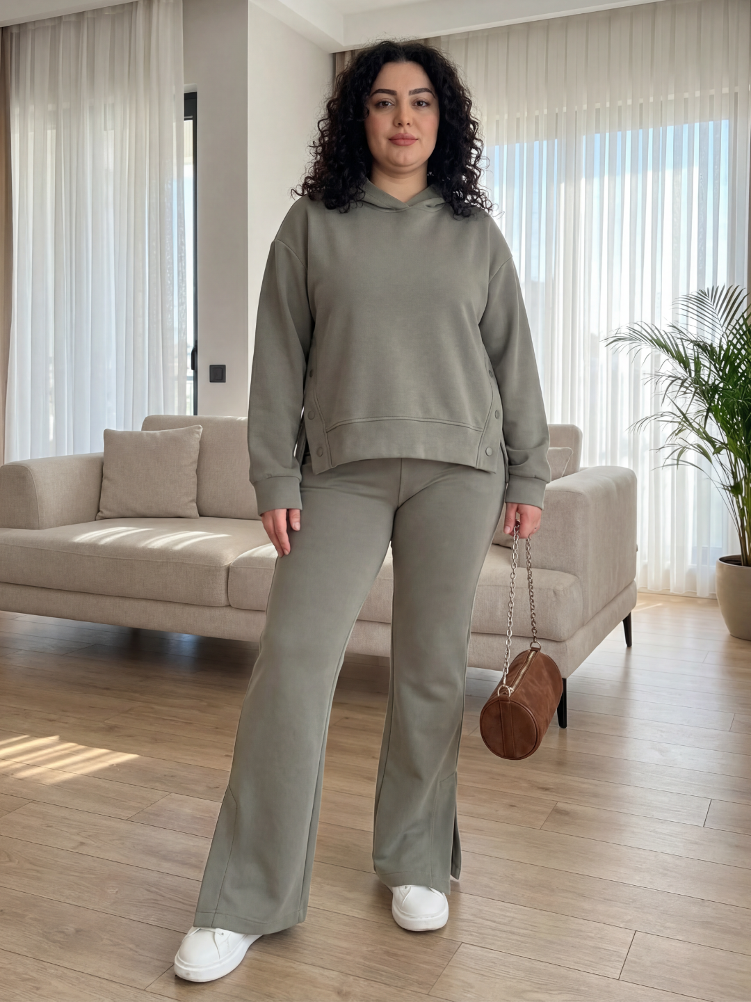 Olive Luxe Suede Co-ord Set – Plus Size